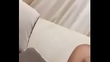 Putar Gadis Turki bersenang-senang dengannya seorang anak laki-laki