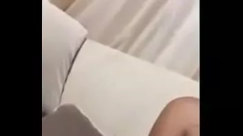 再生 彼女の男の子と楽しんでいるトルコの女の子