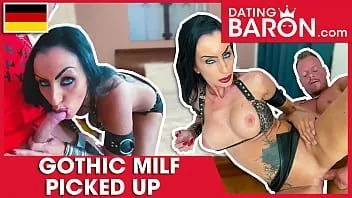 Reproducir ¡Milf gótica solitaria invita a bodo a destrozar su coño! datingbaron.com