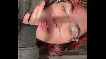 Играть Шлюха Tiktok (она чертовски горячая)