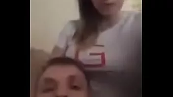 Riproduci Coppia russa che scopa a secco su ameporn