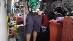 Putar Tim Double Buddy dan Pekerja di Favela Broderagem yang beruap